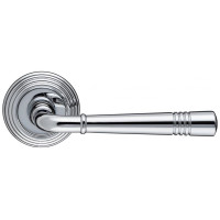 Extreza GUSTO 334 на розетке R05 полированный хром F04