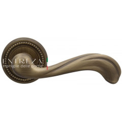 Extreza NINA (Нина) 317 на розетке R03 матовая бронза F03