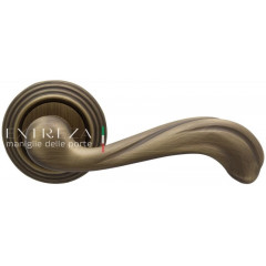 Extreza NINA (Нина) 317 на розетке R05 матовая бронза F03