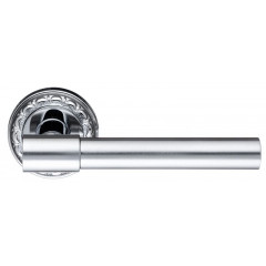 Extreza NUVO 125 на круглой розетке R02 полированный хром F04