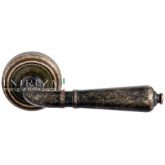 Extreza PETRA (Петра) 304 на розетке R01 античная бронза F23