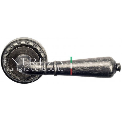 Extreza PETRA (Петра) 304 на розетке R02 античное серебро F45