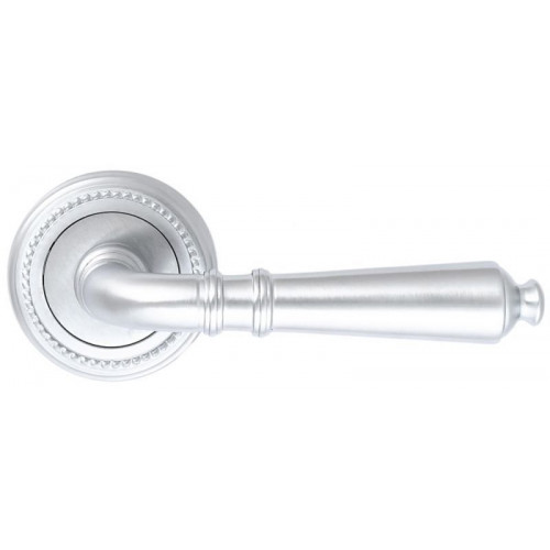 Extreza PETRA (Петра) 304 на розетке R03 матовый хром F05
