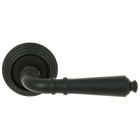 Extreza PETRA (Петра) 304 на розетке R05 черный матовый F22