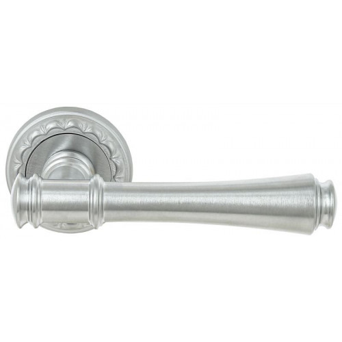Extreza PIERO (Пиеро) 326 на розетке R02 матовый хром F05