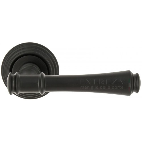 Extreza PIERO (Пиеро) 326 на розетке R05 черный F22
