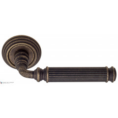 Дверная ручка на круглом основании Fratelli Cattini "ENCIA" D8-BA античная бронза