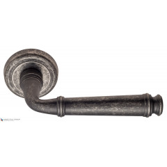 Дверная ручка на круглом основании Fratelli Cattini "FARFALLA" D1-IA античное серебро