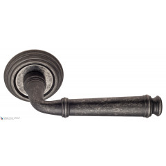 Дверная ручка на круглом основании Fratelli Cattini "FARFALLA" D8-IA античное серебро