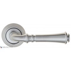 Дверная ручка на круглом основании Fratelli Cattini "GRACIA" D8-CS матовый хром