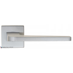 Дверная ручка на квадратном основании Fratelli Cattini "OKIN" 8.7-CS матовый хром