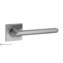 Дверная ручка на квадратном основании Fratelli Cattini "WOO" 8FS-CS матовый хром