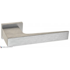 Дверная ручка на прямоугольном основании Fratelli Cattini "YOLA" 6-CS матовый хром