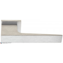 Дверная ручка на прямоугольном основании Fratelli Cattini "YOLA" 6-CS матовый хром