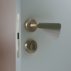 KRONA KOBLENZ  Замок магнитный с доводчиком дверной ручки под сантехническую завертку матовый никель